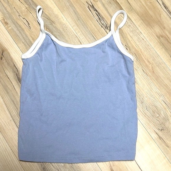 Tank top size small - Picture 2 of 4